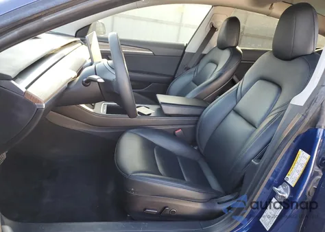 2021 Tesla Model 3 z USA, uszkodzony, nr VIN 5YJ3E1EA1MF023106